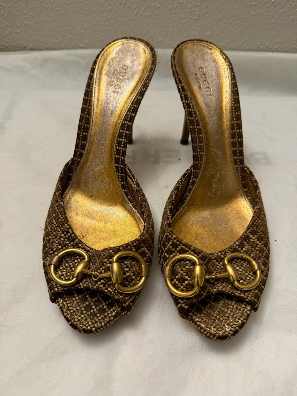 Gucci Brown Woven Peep-Toe Heels With Gold Horsebit, Pre-Owned,Sz 39.5